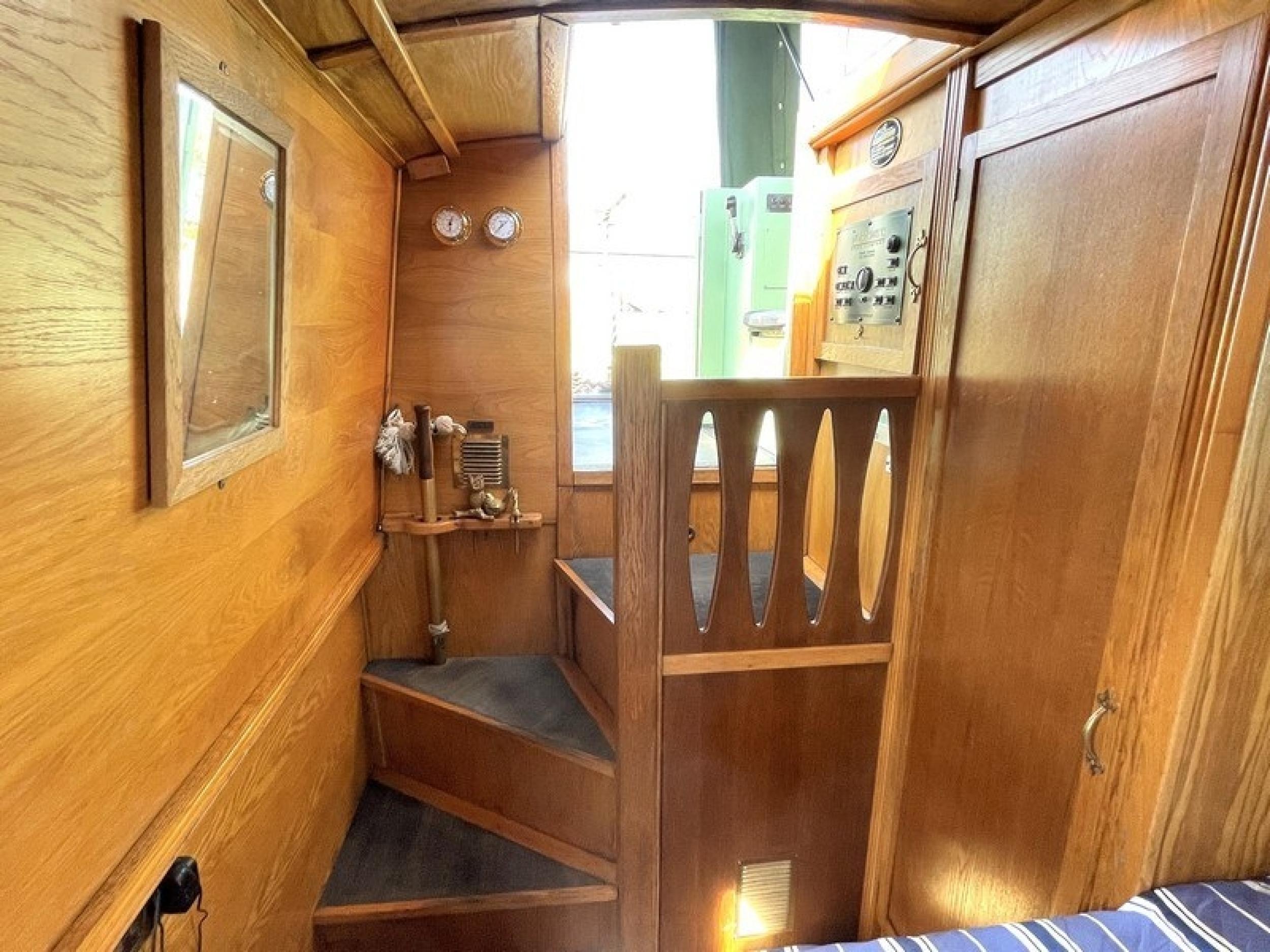 Estrella 27