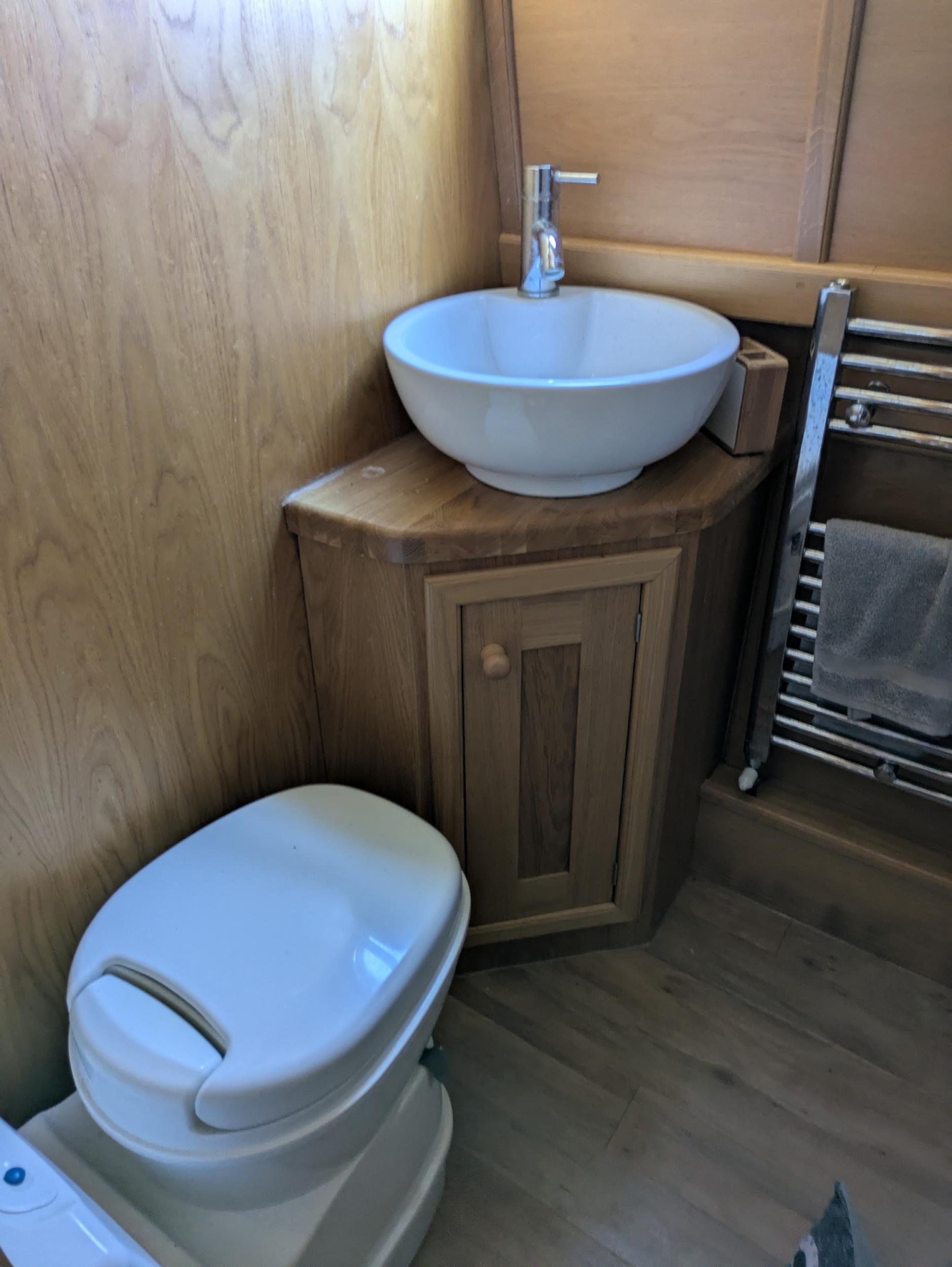 PXL 20250331 124542896