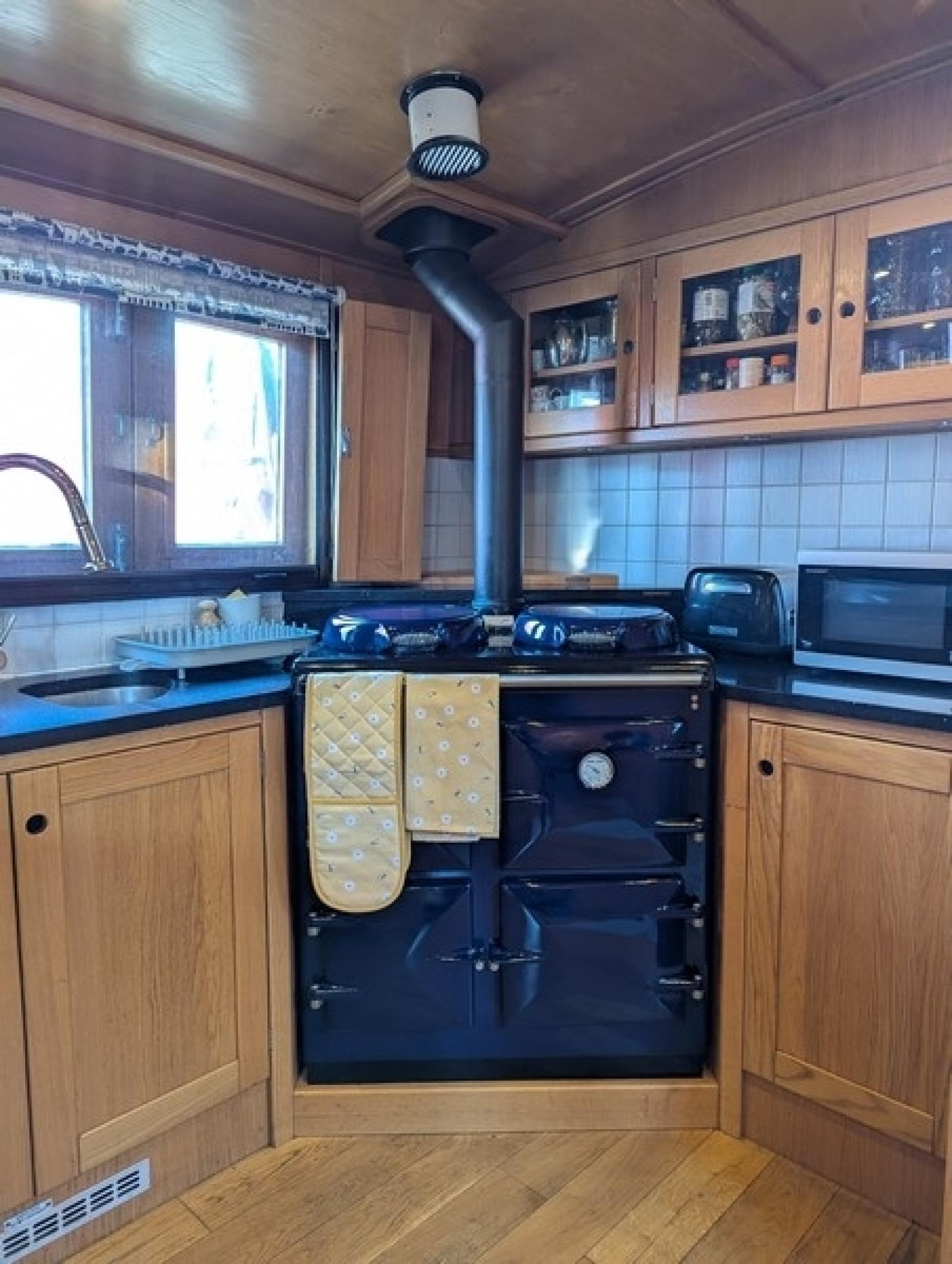 Freya 32