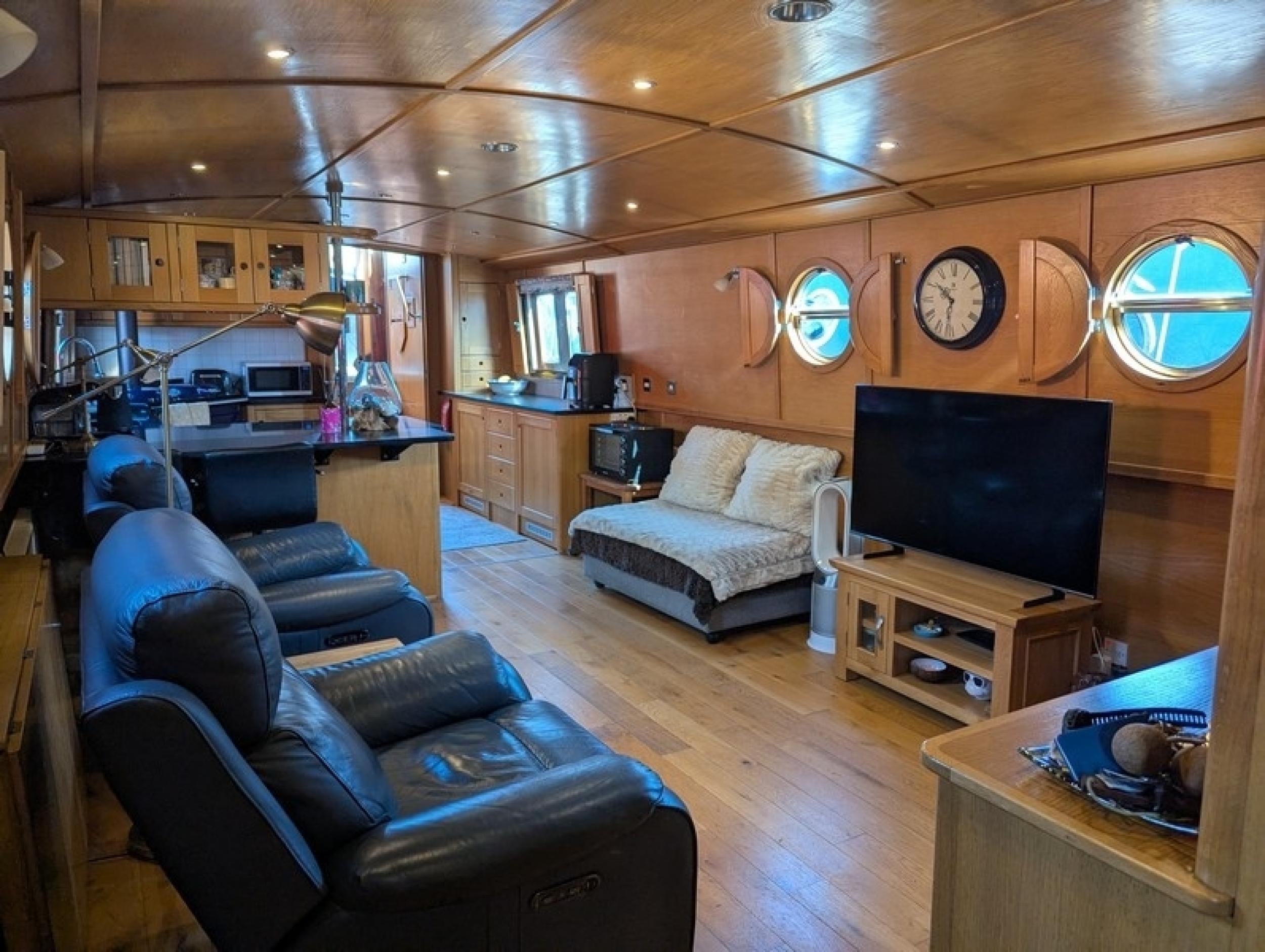 Freya 24